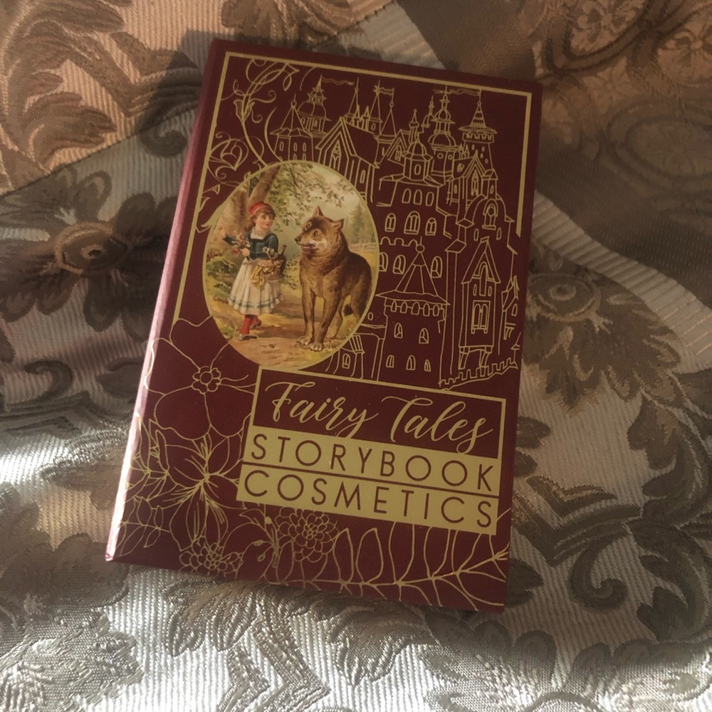 Storybook cosmetics eye palette